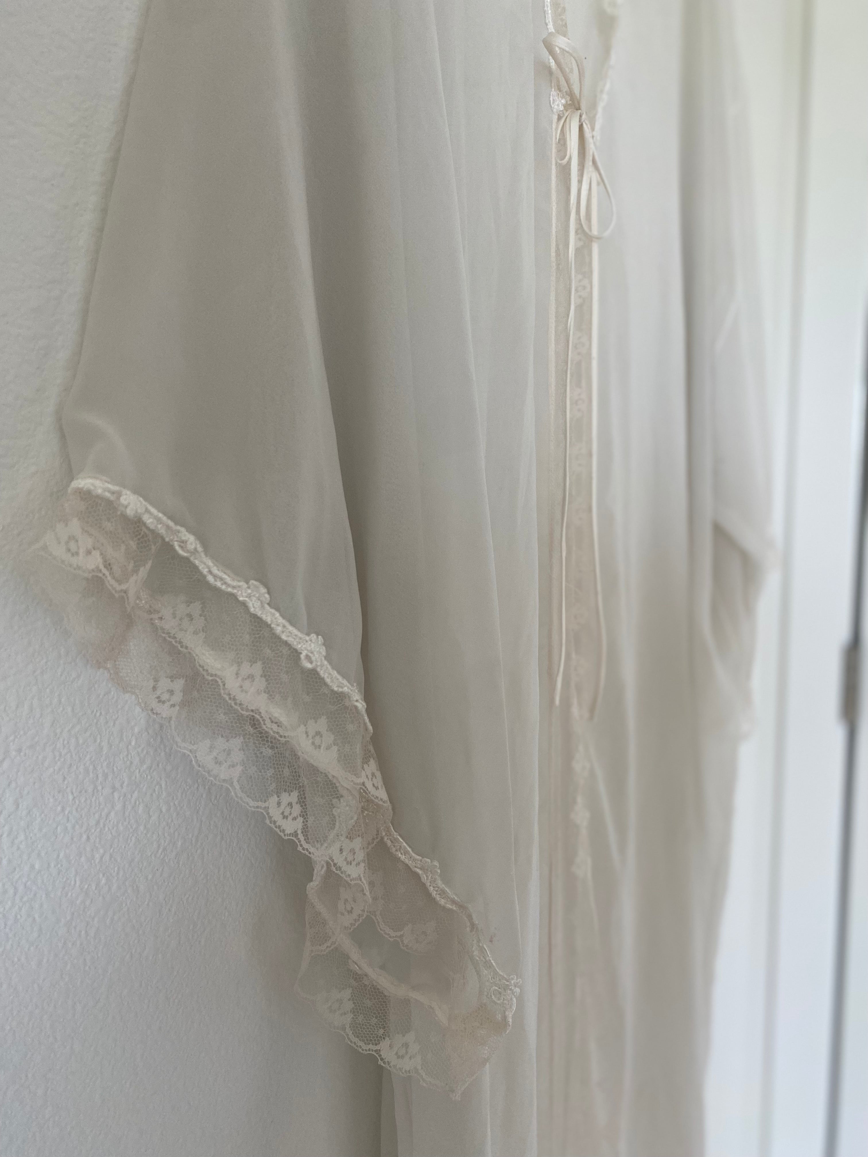 Long Vintage Wisteria Robe